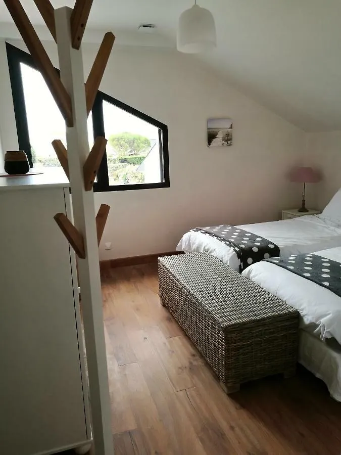 Villa TROUZ AR MOR à 100m de la plage, jardin clos à Loctudy 0*,  France